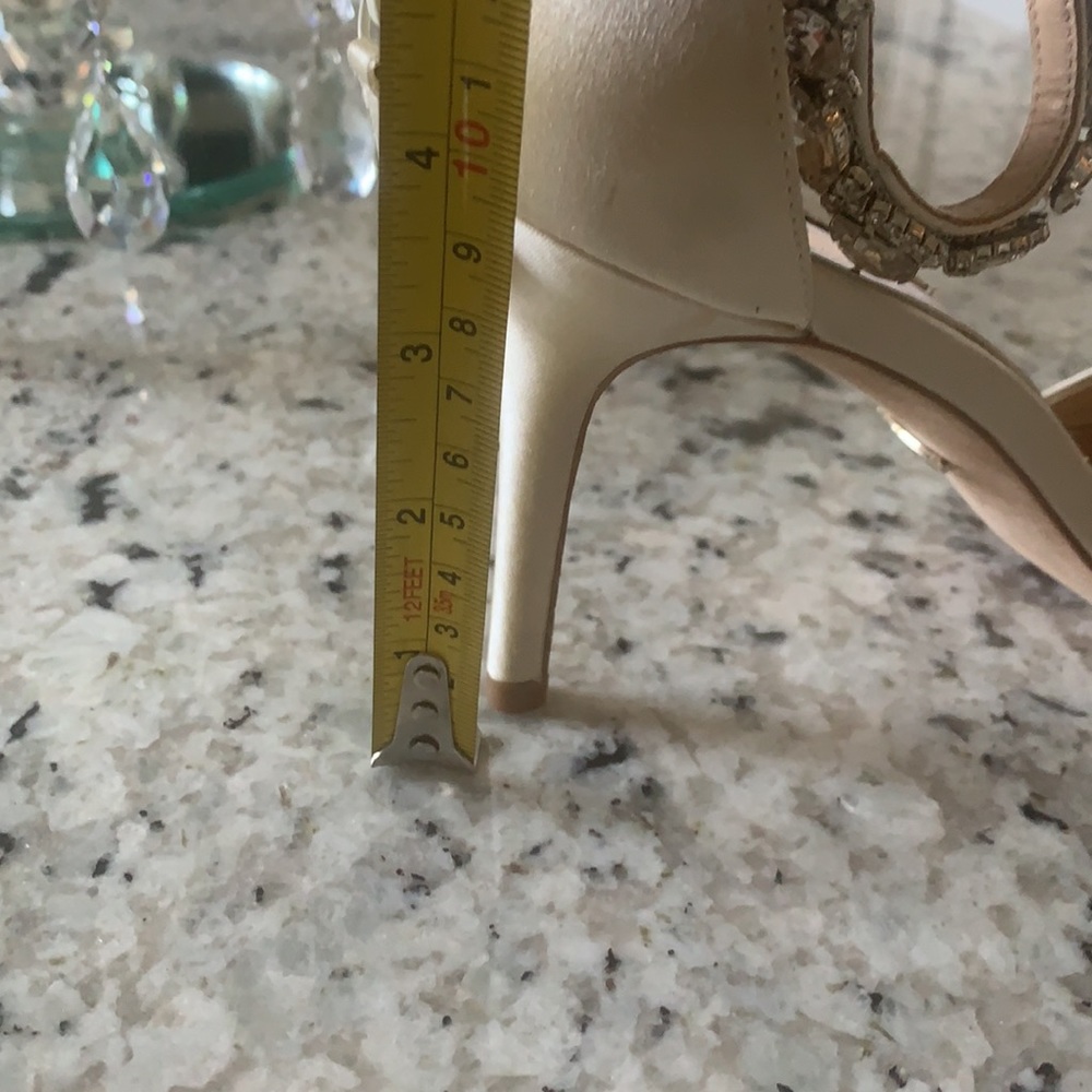 Badgley Mischka shoes - Picture 10 of 11